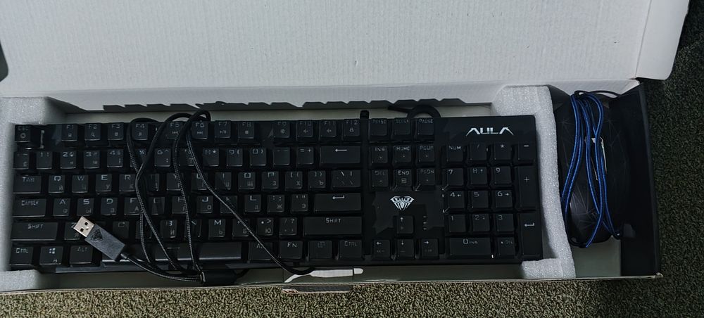 AULA klaviatura + Rapoo VH650 Gaming Headset