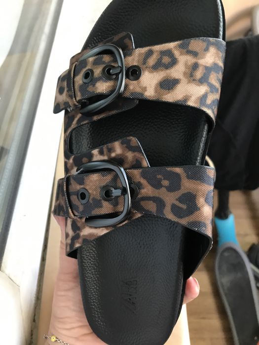 Продам обувь (шлепанцы)