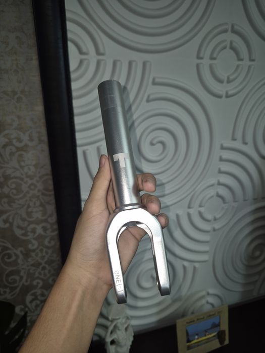 Трюковой самокат Tilt Theorem Build Red 6.2