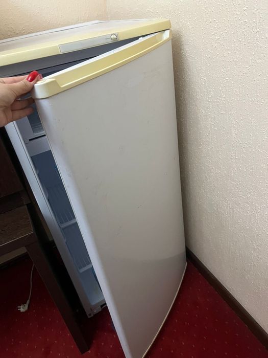 Продам холодильник