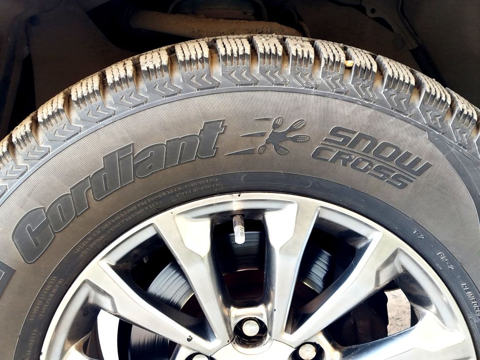 Продам Шины резина