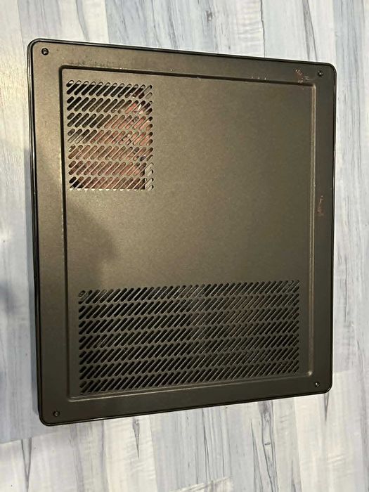 Carcasa PC Fractal design node 202 mini-ITX