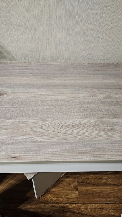 Стол с табуретками