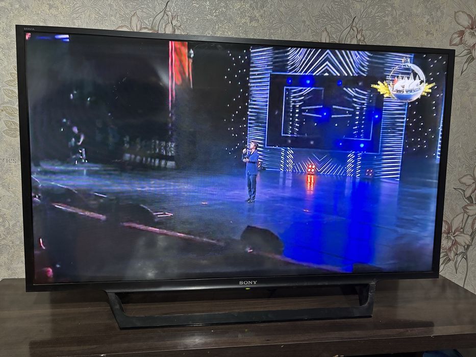 Телевизор от Sony KDL-40WD653 подставкасымен!!