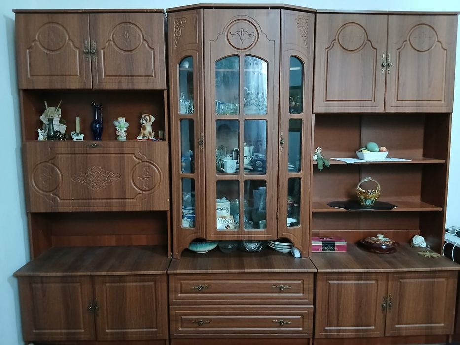 Продам стенку  для гостиной