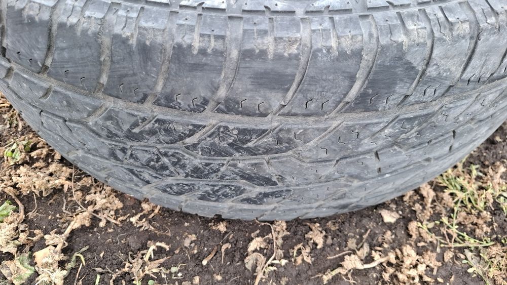 Продам шины 275/70/16