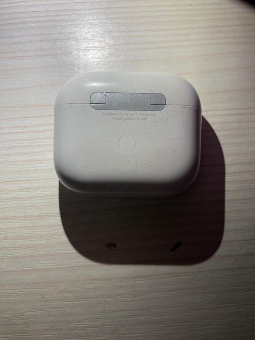 Airpods поцарапона