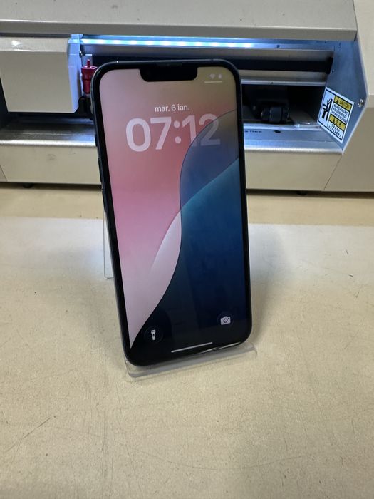 Iphone 13 / 128 gb / folie sticla cadou