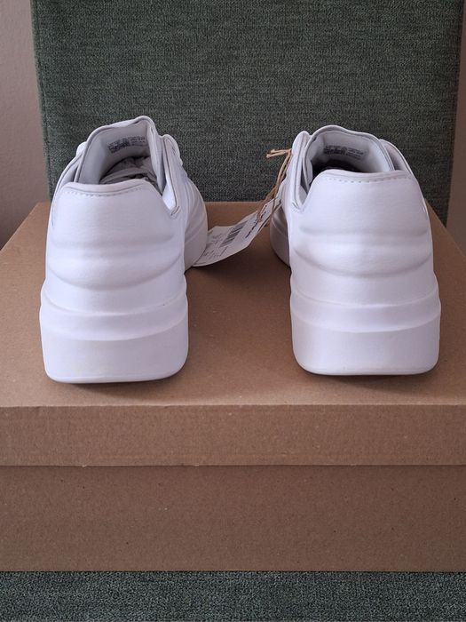 Adidas нови бели маратонки/сникърси