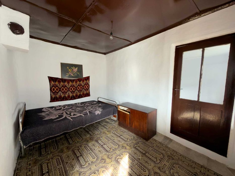 Продава се Къща в с. Слатина, Област Силистра - 200 кв.м за 29 €/кв.м - Снимка #10