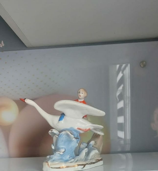 Фарфоровые статуэтки, антиквариат.