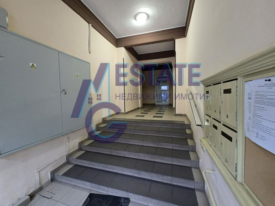 Дава се под наем Двустаен апартамент в София, Център - 75 кв.м за 648.21 € - Снимка #8