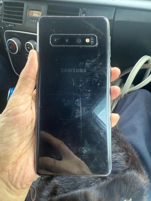 Самсунг галакси с10