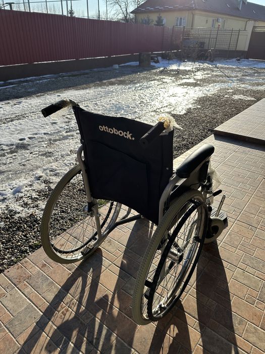 Carucior persoane cu handicap