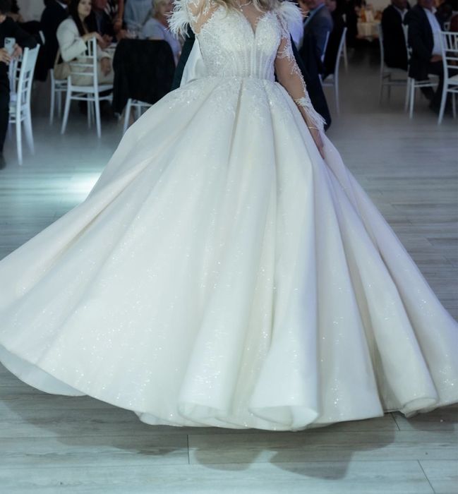 Vand Rochie Mireasa ( Marime XS-S)