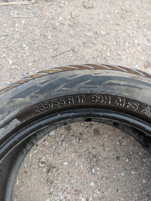 235/55/17 Резина Vredestein Всесезонка