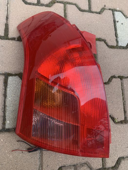 Стоп ляв десен сузуки суифт suzuki swift
