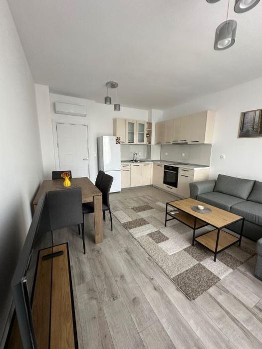 Дава се под наем Двустаен апартамент в Пловдив, Христо Смирненски - 70 кв.м за 525 € - Снимка #1