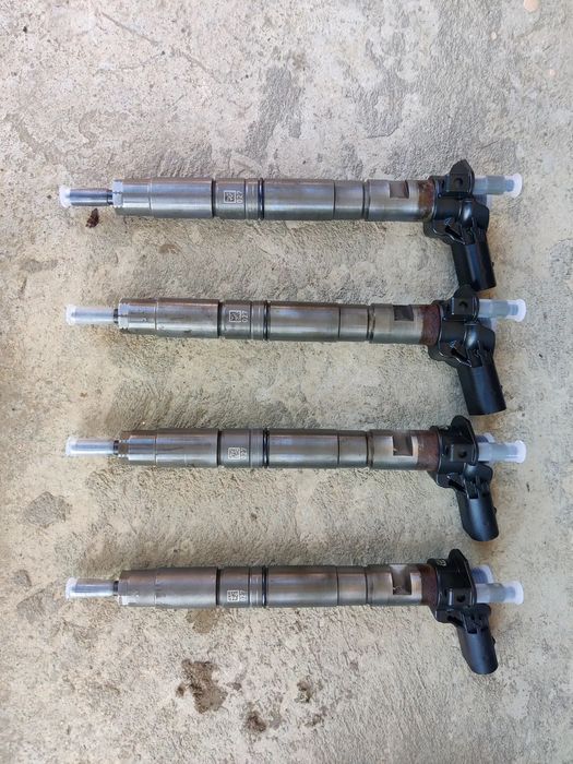 Kit injectie Pompa Rampa Injectoare Seat Exeo Audi A4 A5 A6 Q5 VW Passat CC B7 Tiguan motor 2.0 CAG CAH CBA 03L130277