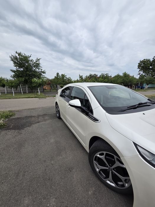 Opel Ampera 2012