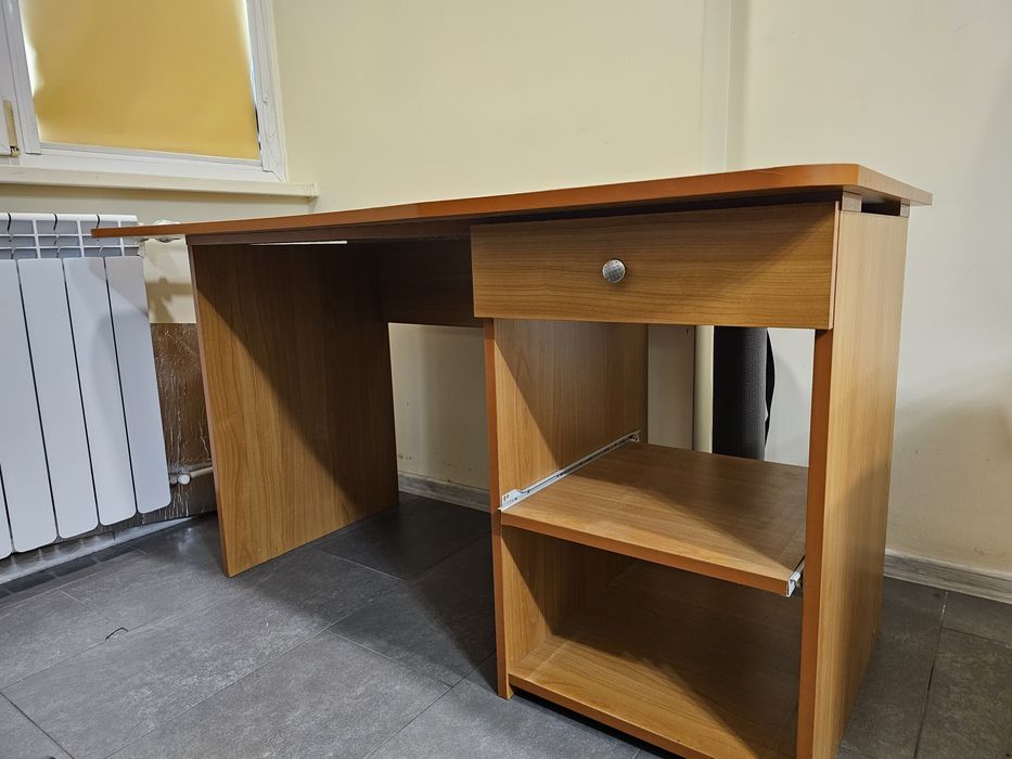 Офис бюро запазено