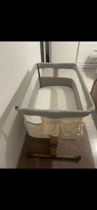 Vând pătut co-sleeper cu sistem de legănare