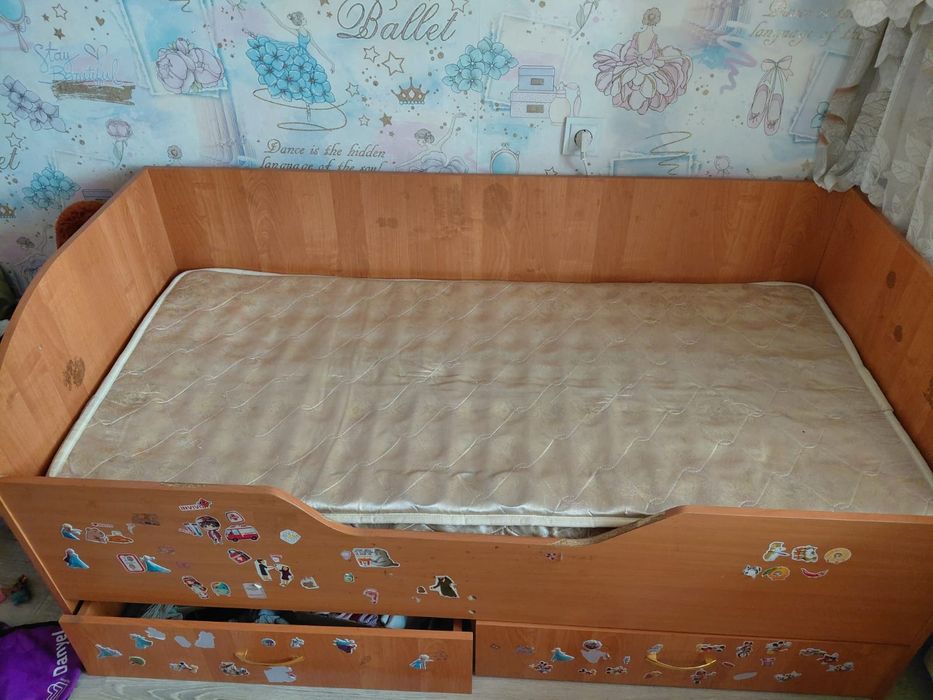 Отдам бесплатно мебель