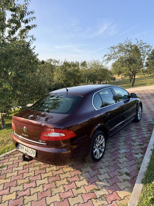 SKODA Superb 2010 — imagine 3