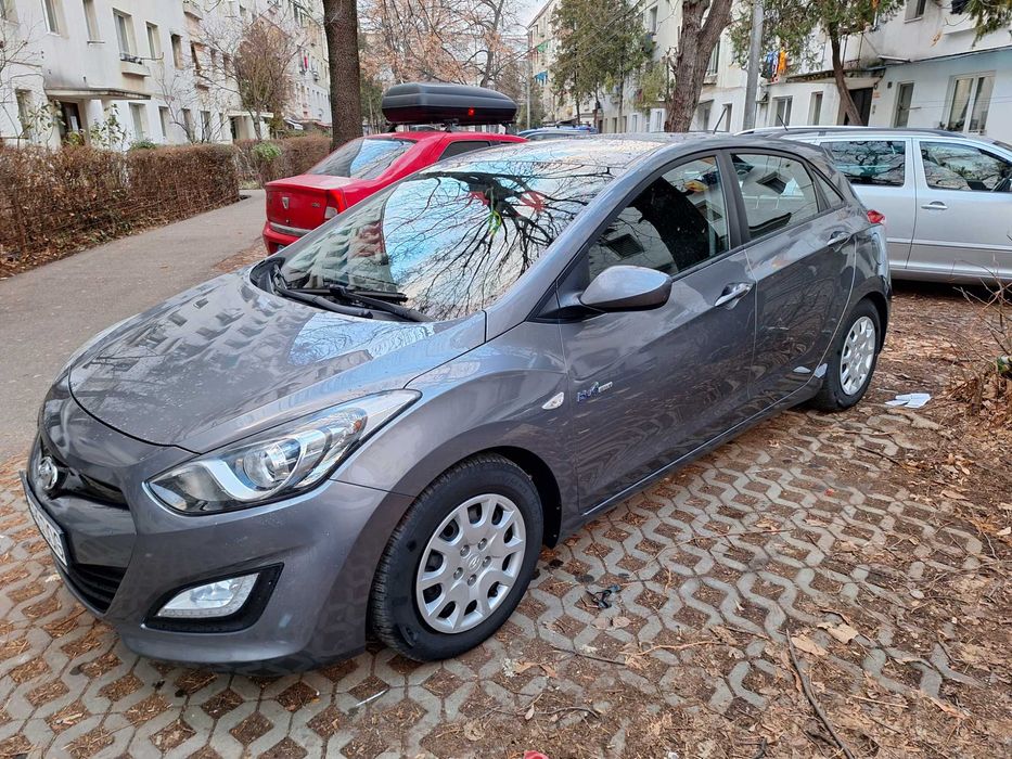 Hiundai i30 hatchback 1.6 diesel distributie pe lant ,blue eficienci