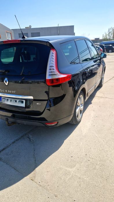 RENAULT Grand Scenic 2012 — imagine 3
