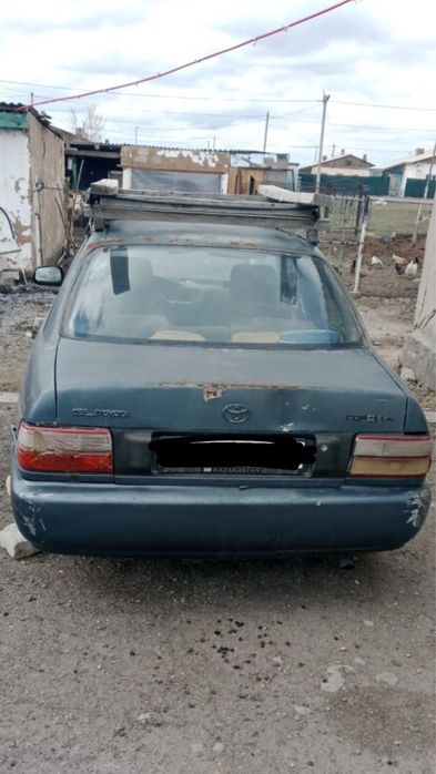 Тойота королла б/у