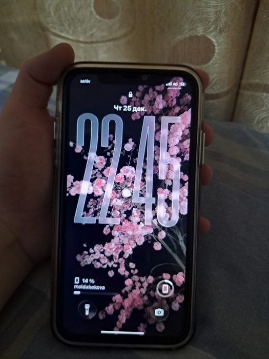 Продам Айфон 11 черный