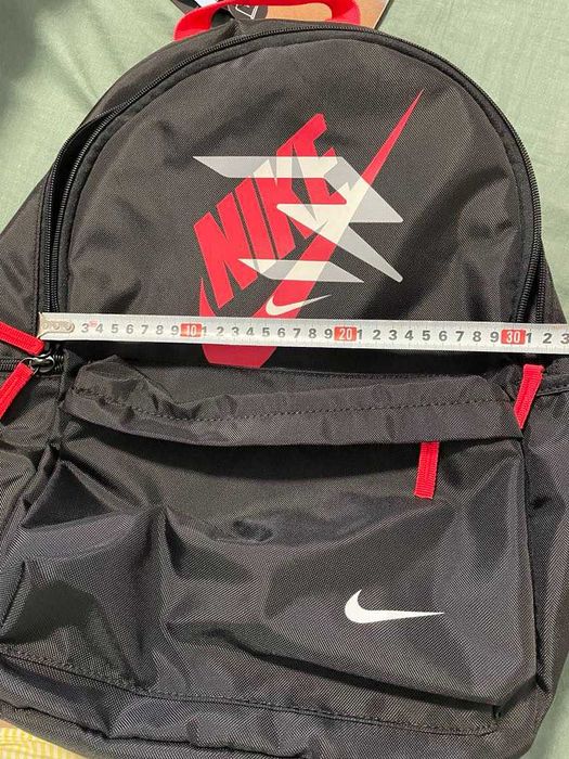 Спортна раница Nike