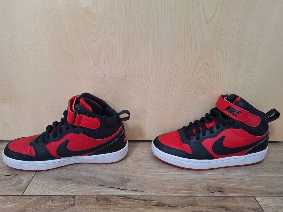 Nike Court Borough Mid 2