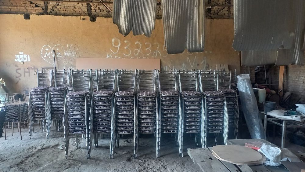 195000 Sto'l stul Nerjaveka