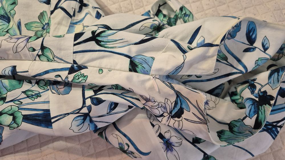 Лятна рокля на цветя