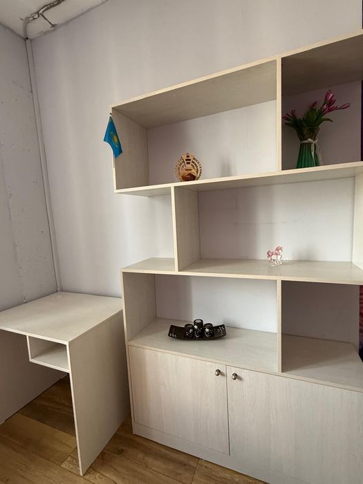 Продам шкаф ,полка ,стол