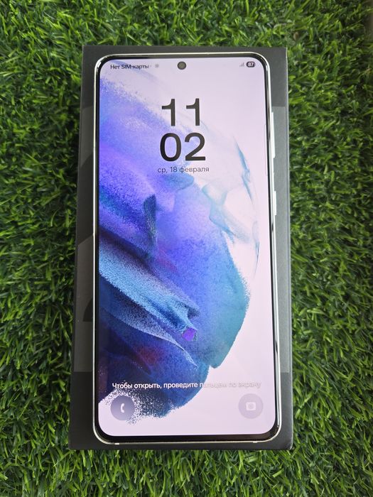 Samsung S21 128gb.