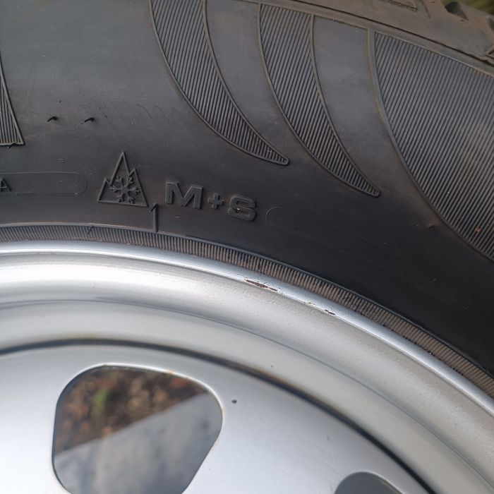 Roți originale Dacia Duster R16