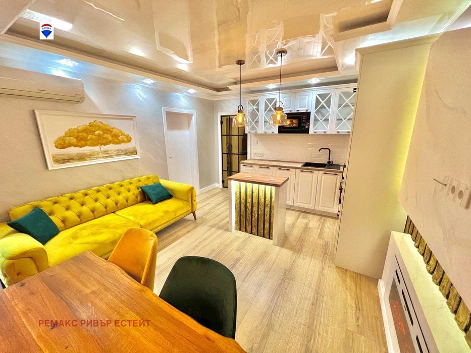 Дава се под наем Двустаен апартамент в Русе, Алеи Възраждане - 55 кв.м за 206000 € - Снимка #3