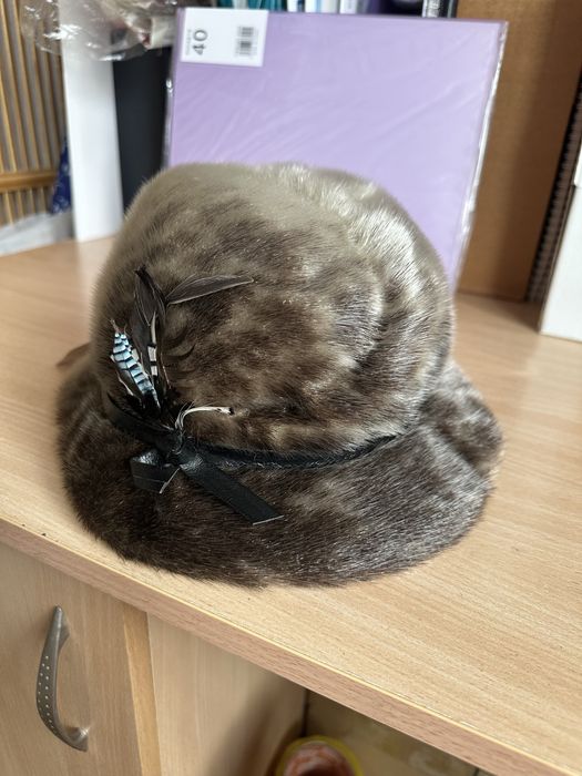 Женская шляпа из непры