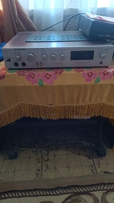 Продам колонки с -90   и усилитель