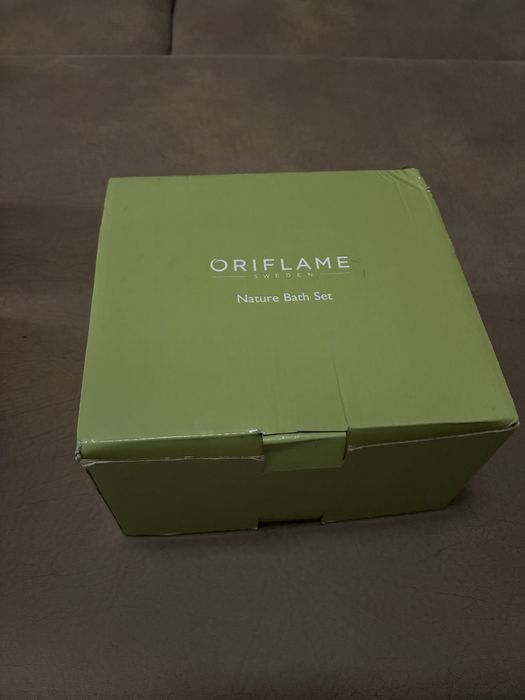 Комплект за баня, сапунерка/чашка/дозатор Oriflame