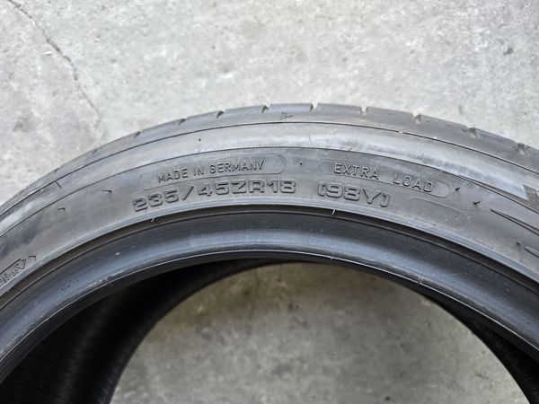 235/45/18 DUNLOP 4бр