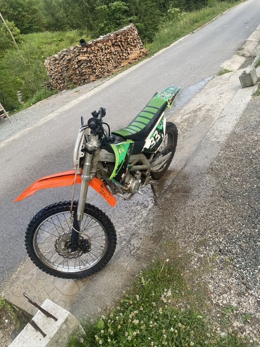 Vând  /schimb cross x Motos 250cc 4t