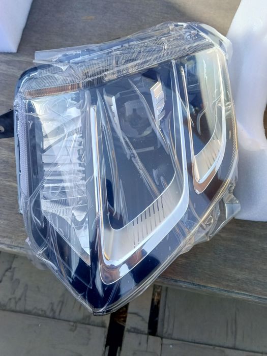 Фары амода С5 новые