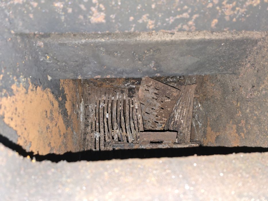 Котел с водна риза за отопление с твърдо гориво