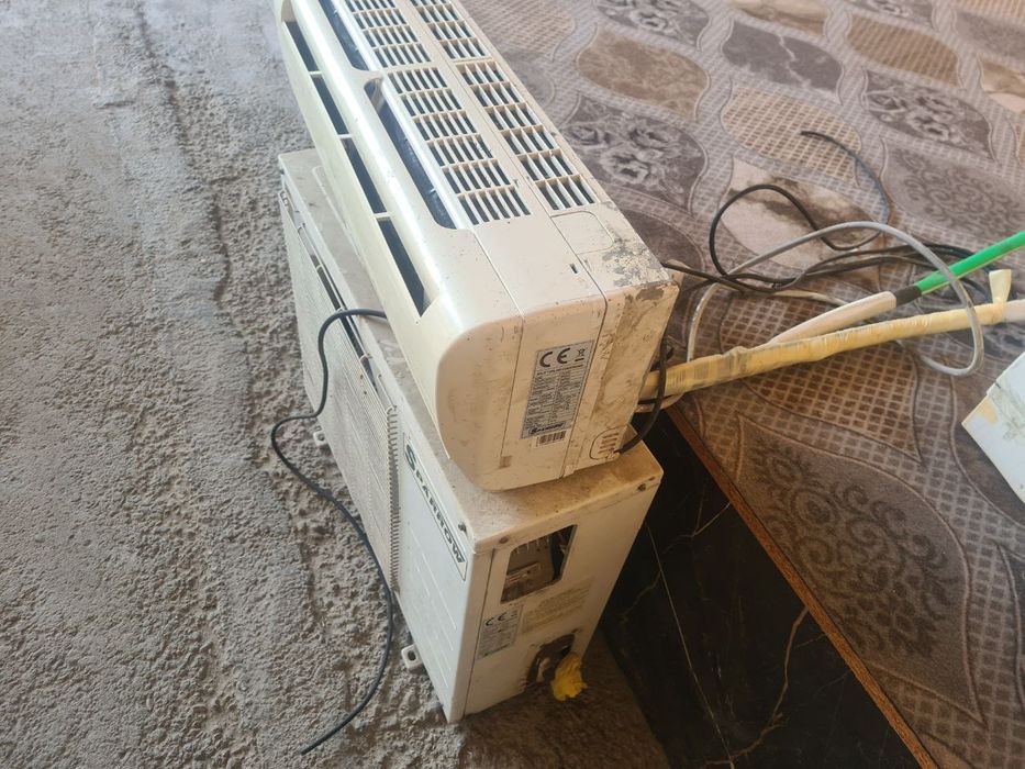 9talik Konditsioner sotiladi Ishlaydi