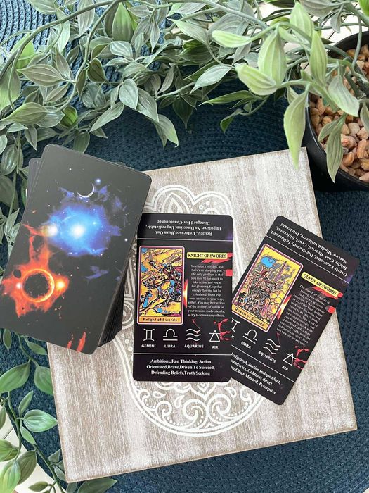 Различни Таро Колоди за начинаещи, с ключови думи, тълкувания, нови