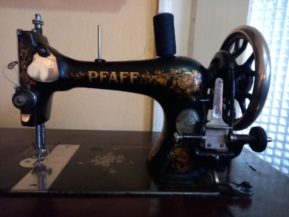 Masina de cusut PFAFF